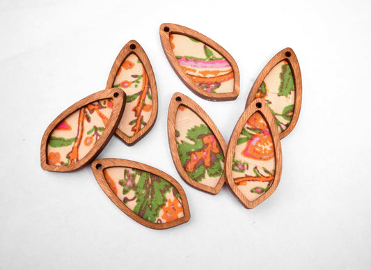 Retro Floral Recycled Fabric Pendant Lot 7 pcs