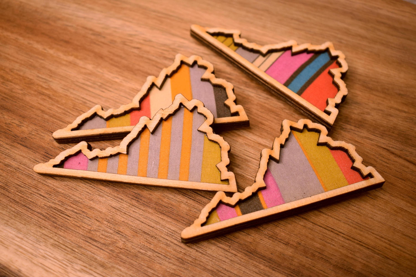 Virginia State Magnet with Recycled Fabric
